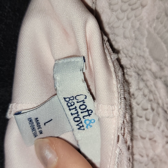 LACE BLOUSE - Picture 9 of 9